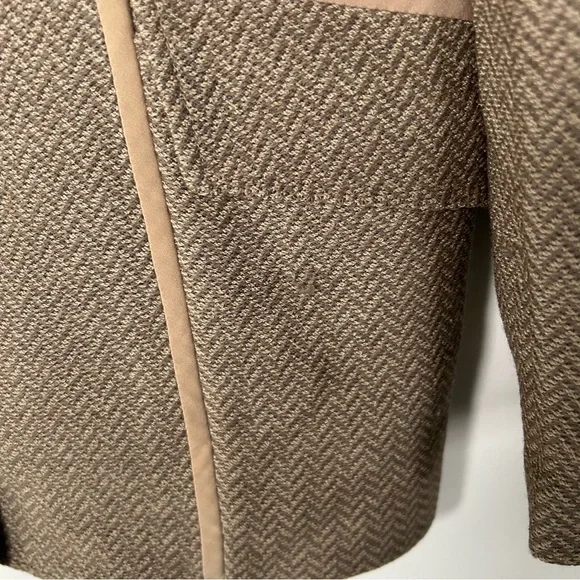 St. John Collection Blazer - Picture 4 of 9